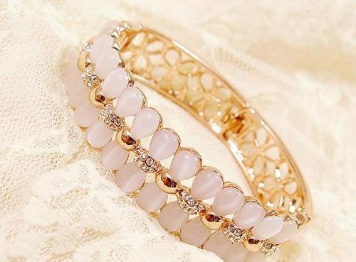 珠宝 翡翠玉石 富旺宝石饰品 2004 年专家率先将理念引入并应用到产品